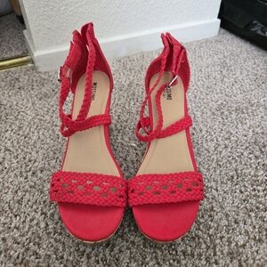Pre-owned: Mossimo Supply Co. Women's Coral Red Wedges